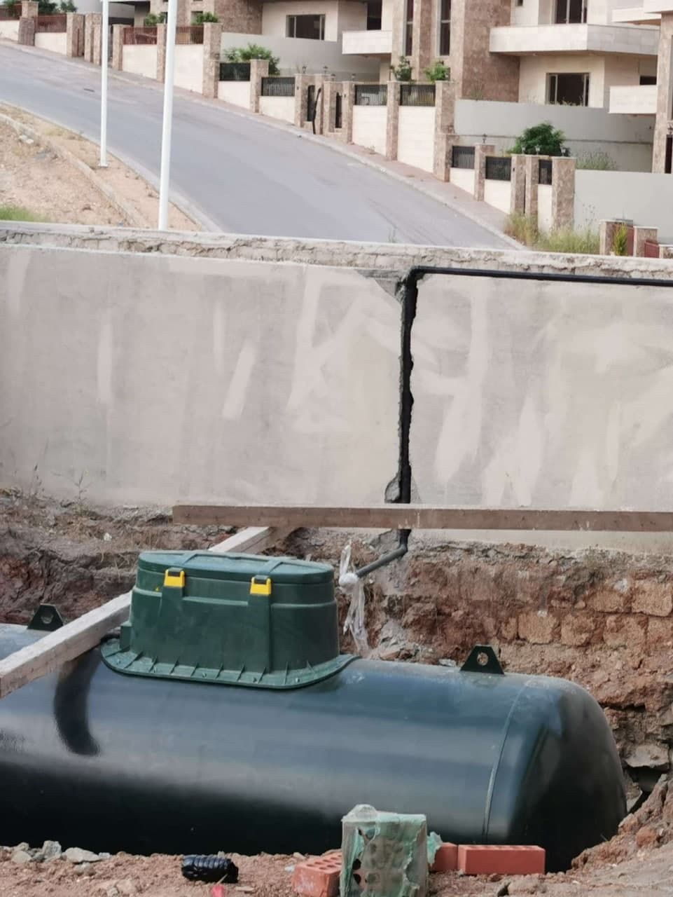 STORAGE TANK